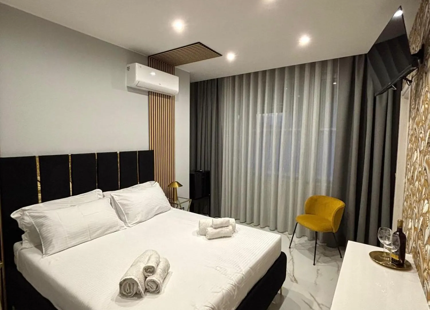 לינה וארוחת בוקר Le Suites Del Corso Catania Centro איטליה